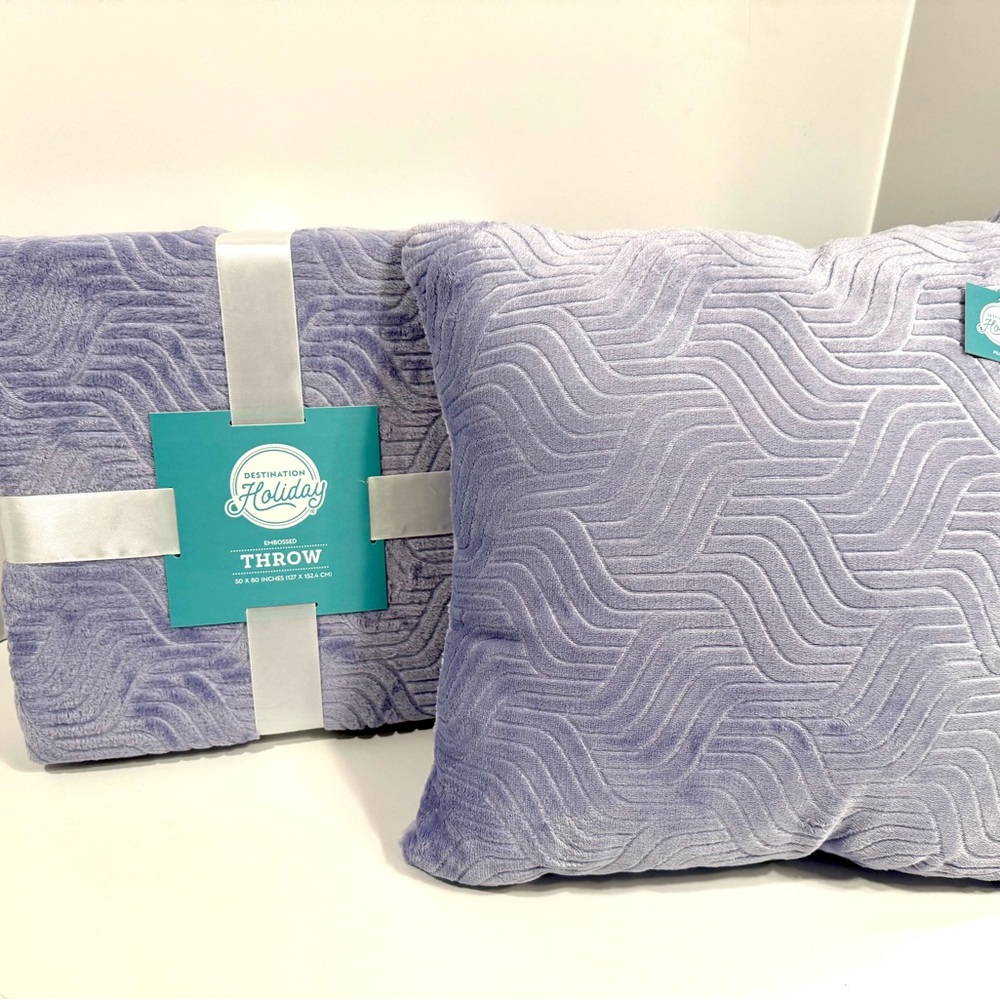 Lavender Spring Pillow/Blanket Throw Set~Great Gift Idea!